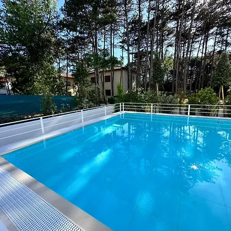 Apartment Nuovo Con Piscina E Garage Bibione