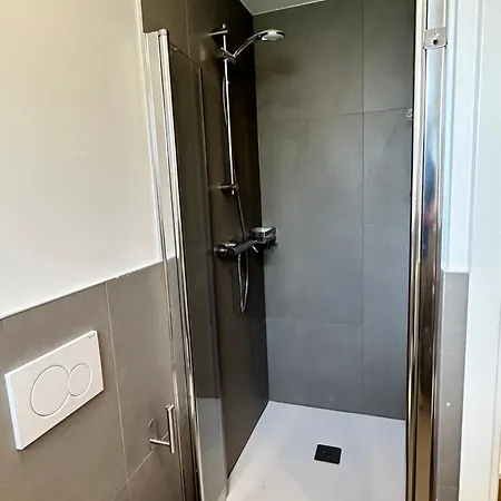 Apartman Nuovo Con Piscina E Garage