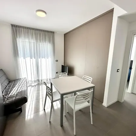 Apartman Nuovo Con Piscina E Garage *
