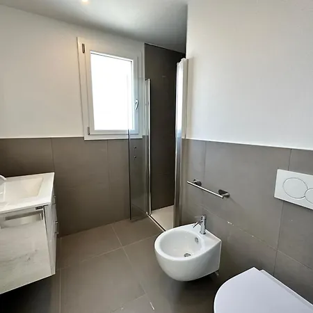 Nuovo Con Piscina E Garage Apartment *