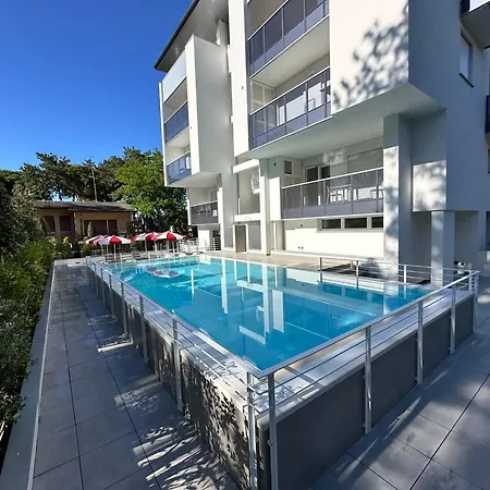 Nuovo Con Piscina E Garage * Bibione