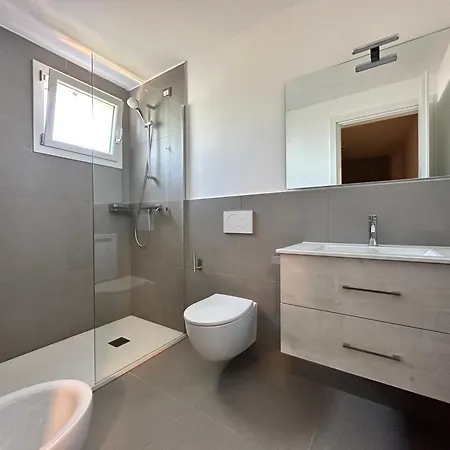 Apartman Nuovo Con Piscina E Garage
