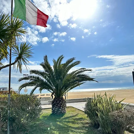 Nuovo Con Piscina E Garage Bibione